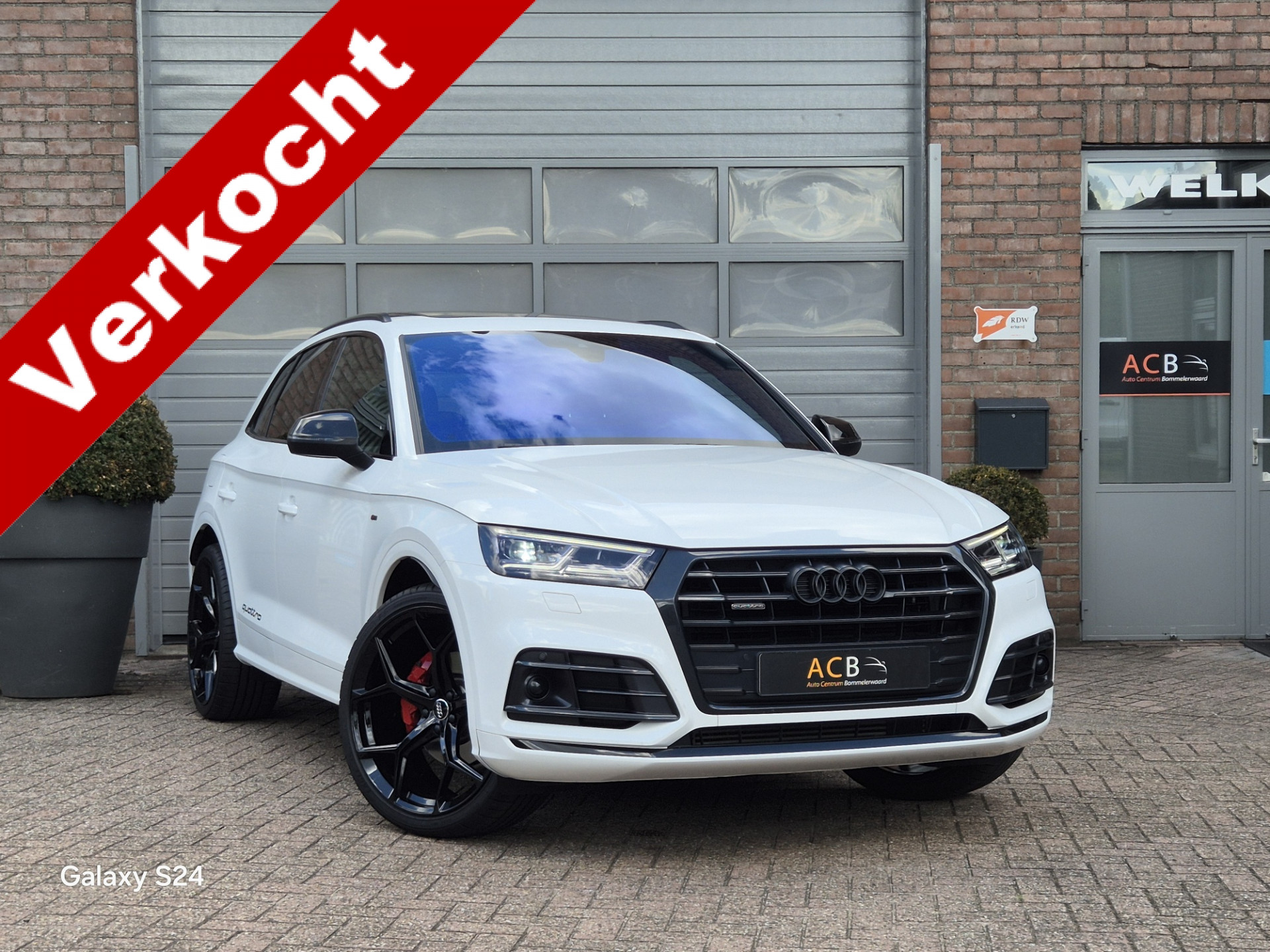 Audi Q5 2.0 TFSI quattro Sport S Line Black Edition 47354244-0.jpg | Auto Centrum Bommelerwaard (A.C.B.) BV