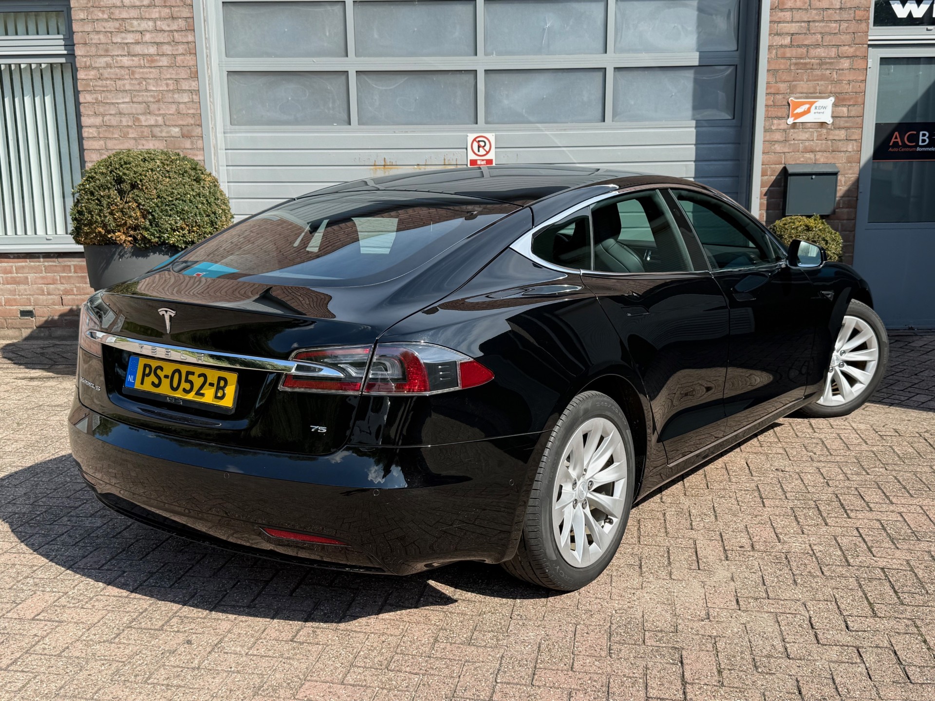 Tesla Model S 75 Business Economy 47430970-2.jpg | Auto Centrum Bommelerwaard (A.C.B.) BV