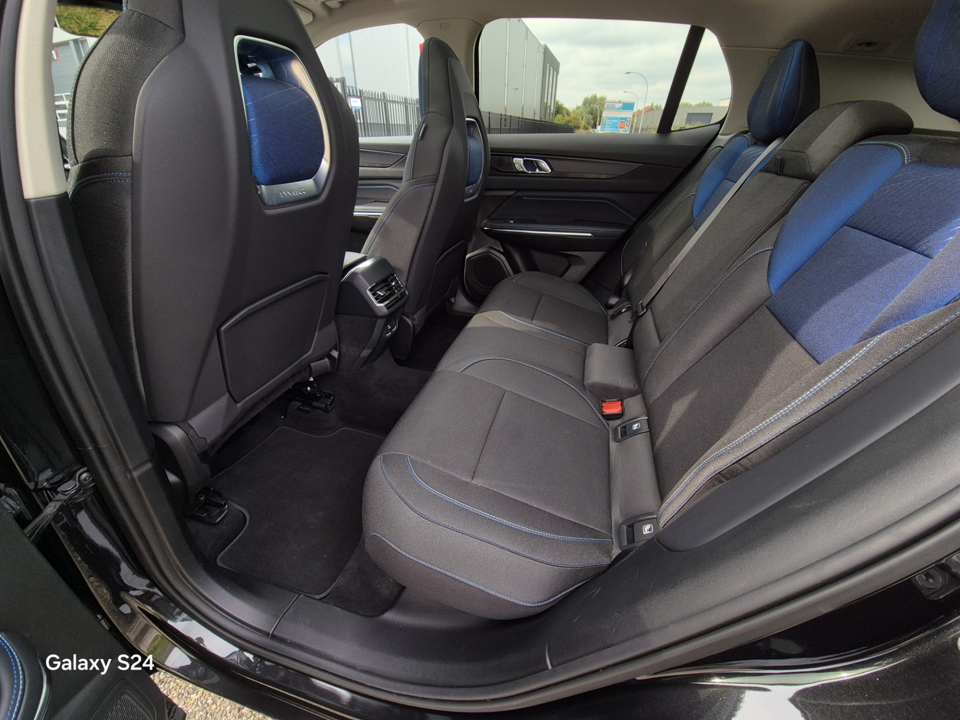 Lynk & Co 01 1.5 47924498-21.jpg | Auto Centrum Bommelerwaard (A.C.B.) BV