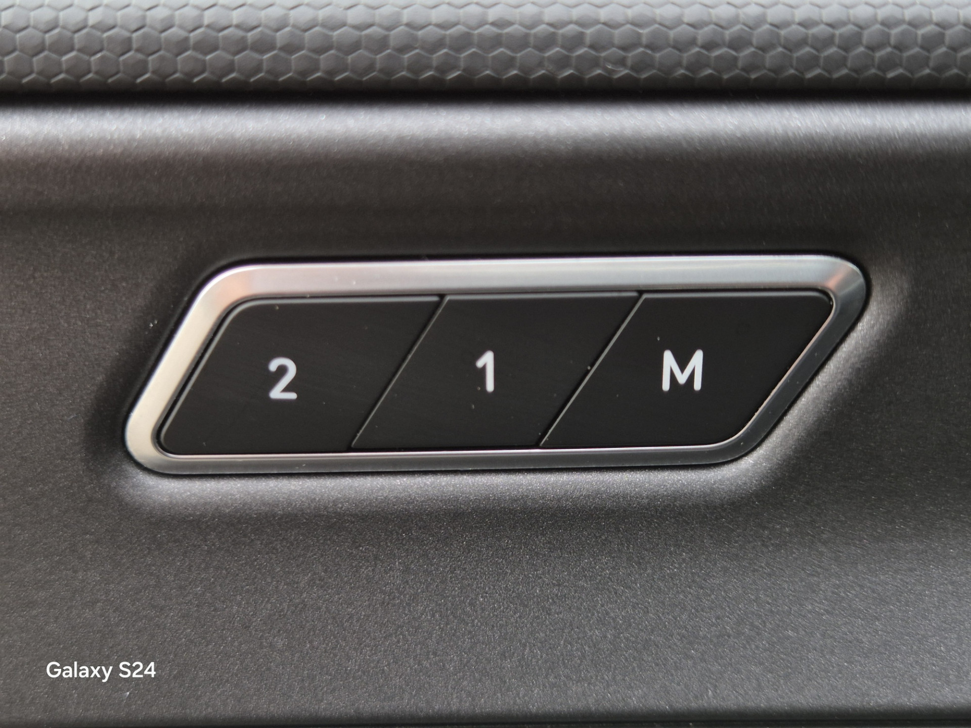 Lynk & Co 01 1.5 47924498-25.jpg | Auto Centrum Bommelerwaard (A.C.B.) BV