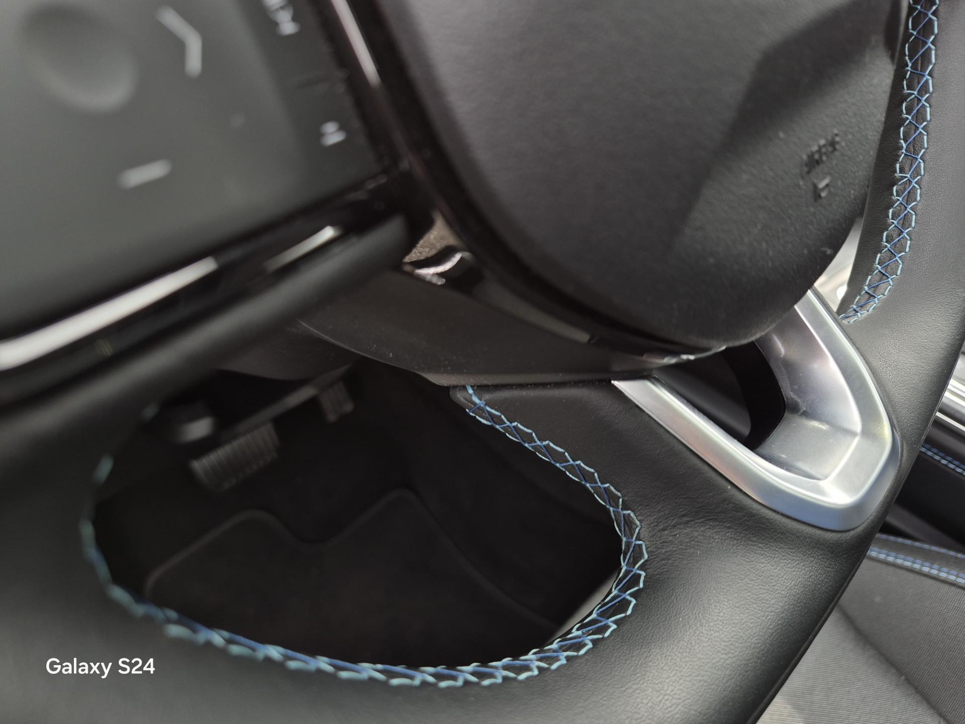 Lynk & Co 01 1.5 47924498-28.jpg | Auto Centrum Bommelerwaard (A.C.B.) BV