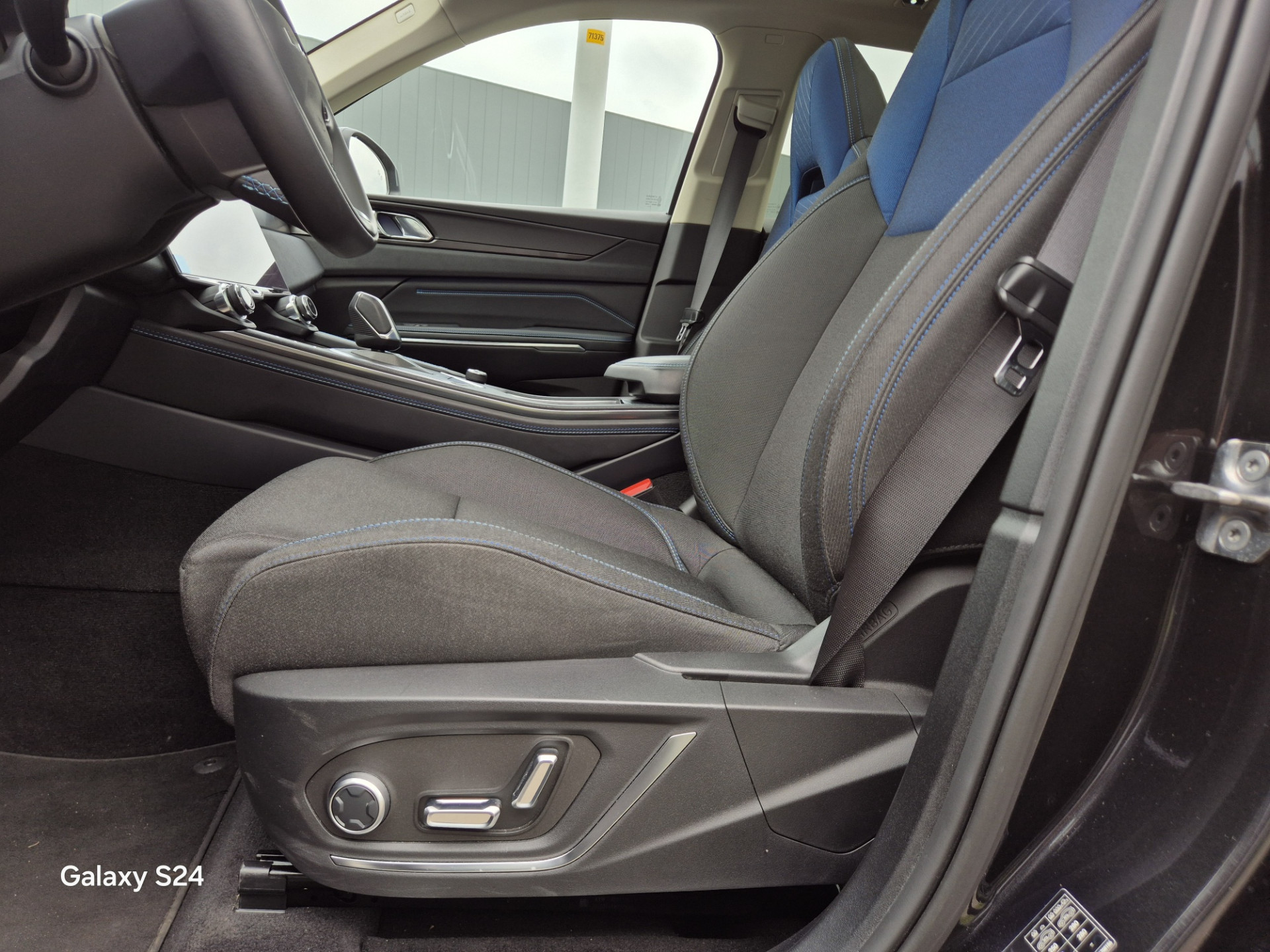 Lynk & Co 01 1.5 47924498-29.jpg | Auto Centrum Bommelerwaard (A.C.B.) BV