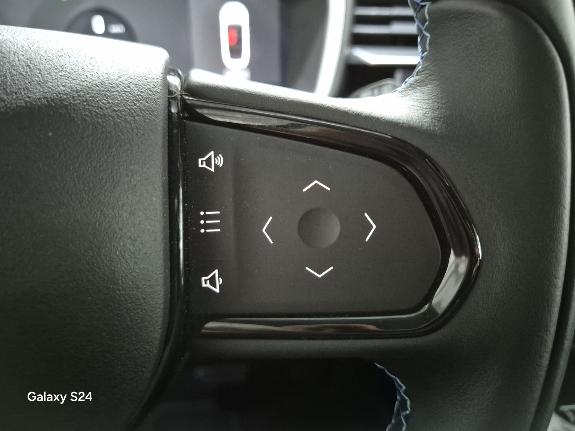 Lynk & Co 01 1.5 47924498-43.jpg | Auto Centrum Bommelerwaard (A.C.B.) BV