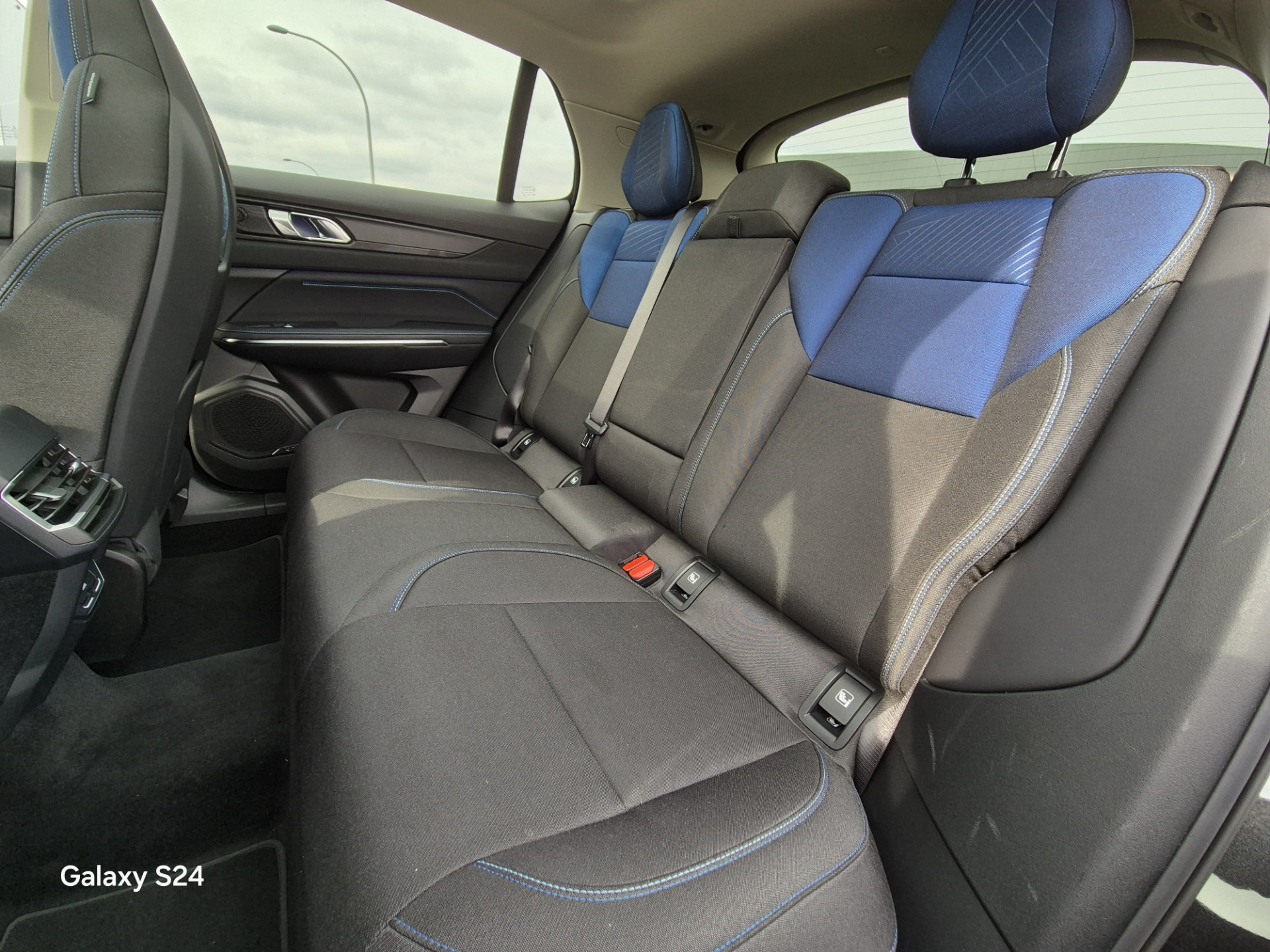 Lynk & Co 01 1.5 47924498-5.jpg | Auto Centrum Bommelerwaard (A.C.B.) BV