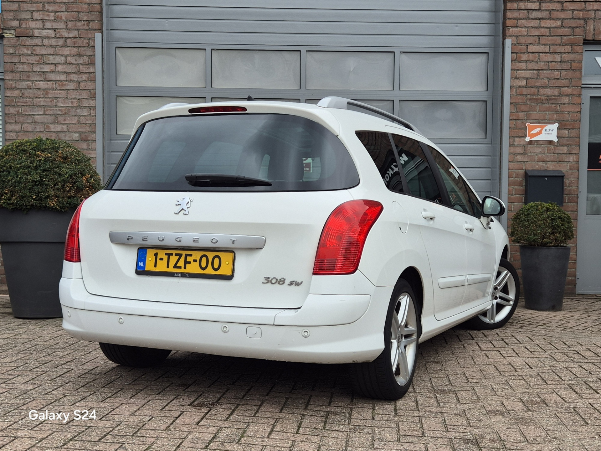 Peugeot 308 SW 1.6 VTi. "7 Persoons" 48159026-2.jpg | Auto Centrum Bommelerwaard (A.C.B.) BV