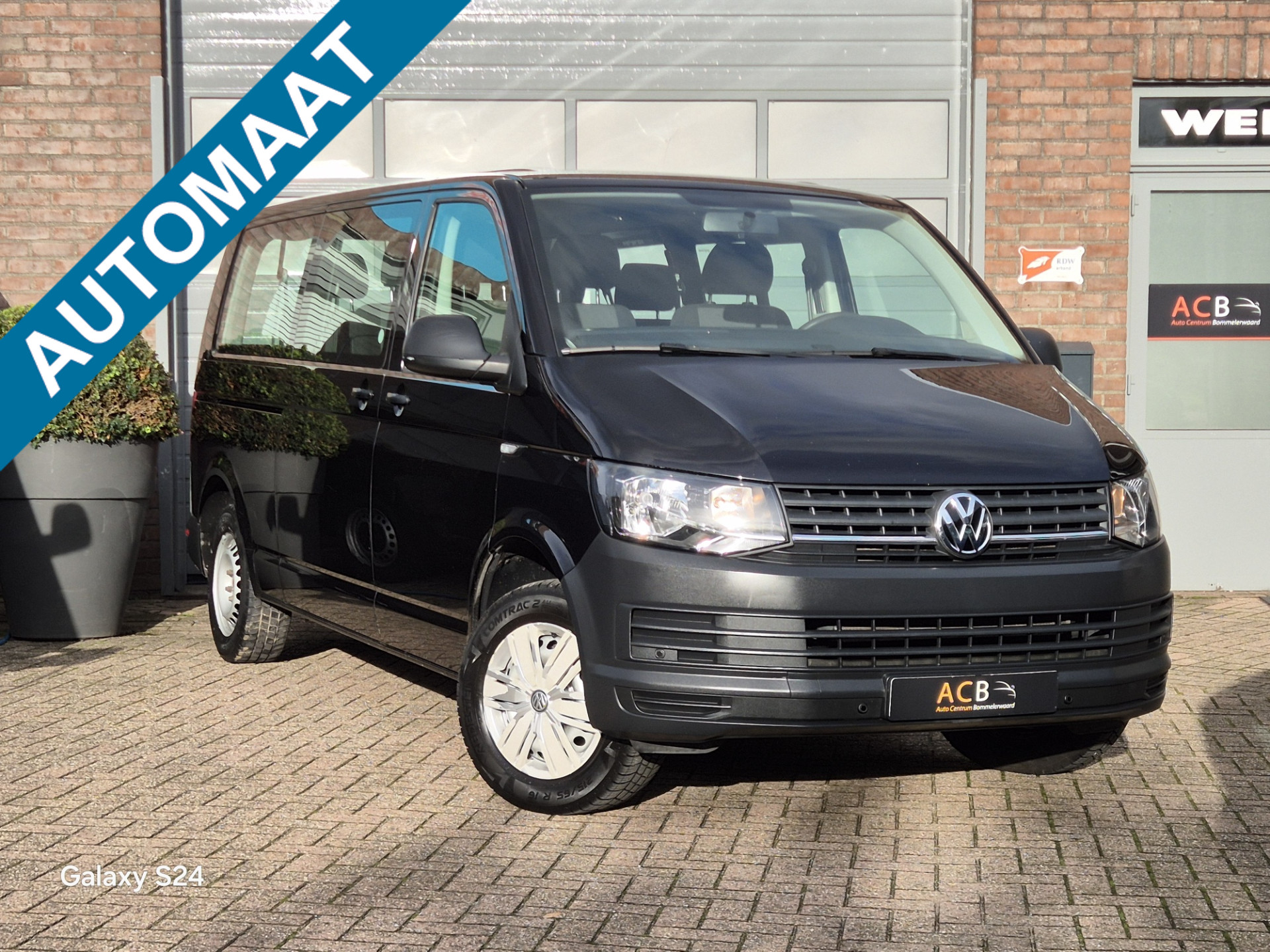 Volkswagen Transporter Multivan, 9 Persoons 2.0 TDI L2H1 Comfortline 48325859-0.jpg | Auto Centrum Bommelerwaard (A.C.B.) BV