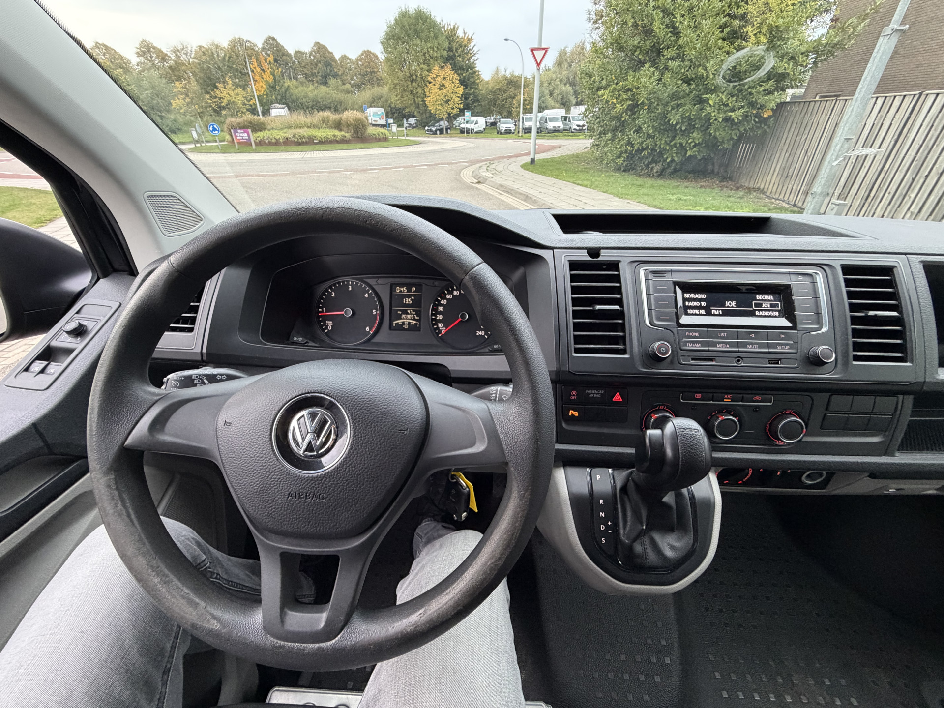 Volkswagen Transporter Multivan, 9 Persoons 2.0 TDI L2H1 Comfortline 48325859-14.jpg | Auto Centrum Bommelerwaard (A.C.B.) BV