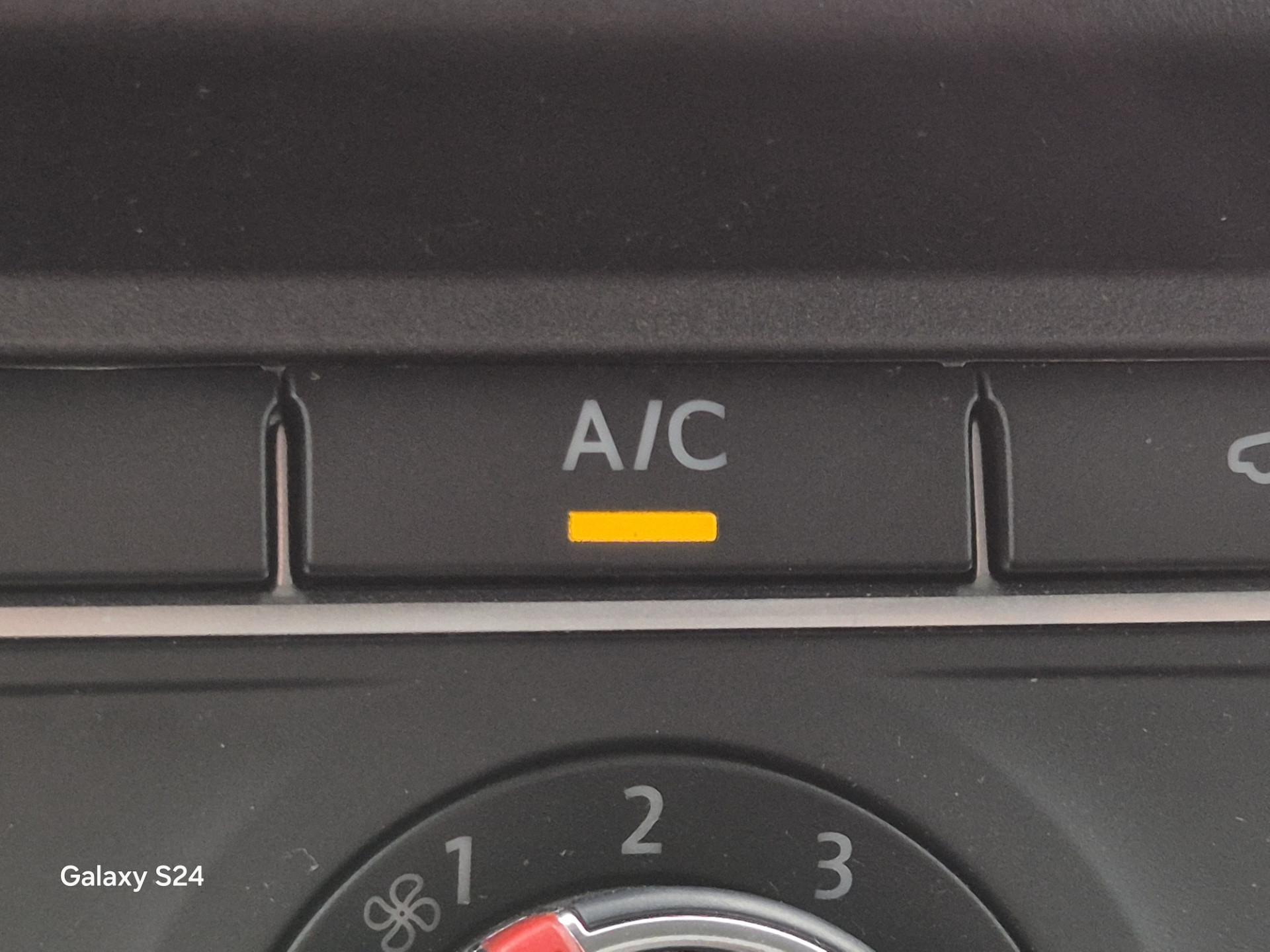 Volkswagen Transporter Multivan, 9 Persoons 2.0 TDI L2H1 Comfortline 48325859-22.jpg | Auto Centrum Bommelerwaard (A.C.B.) BV