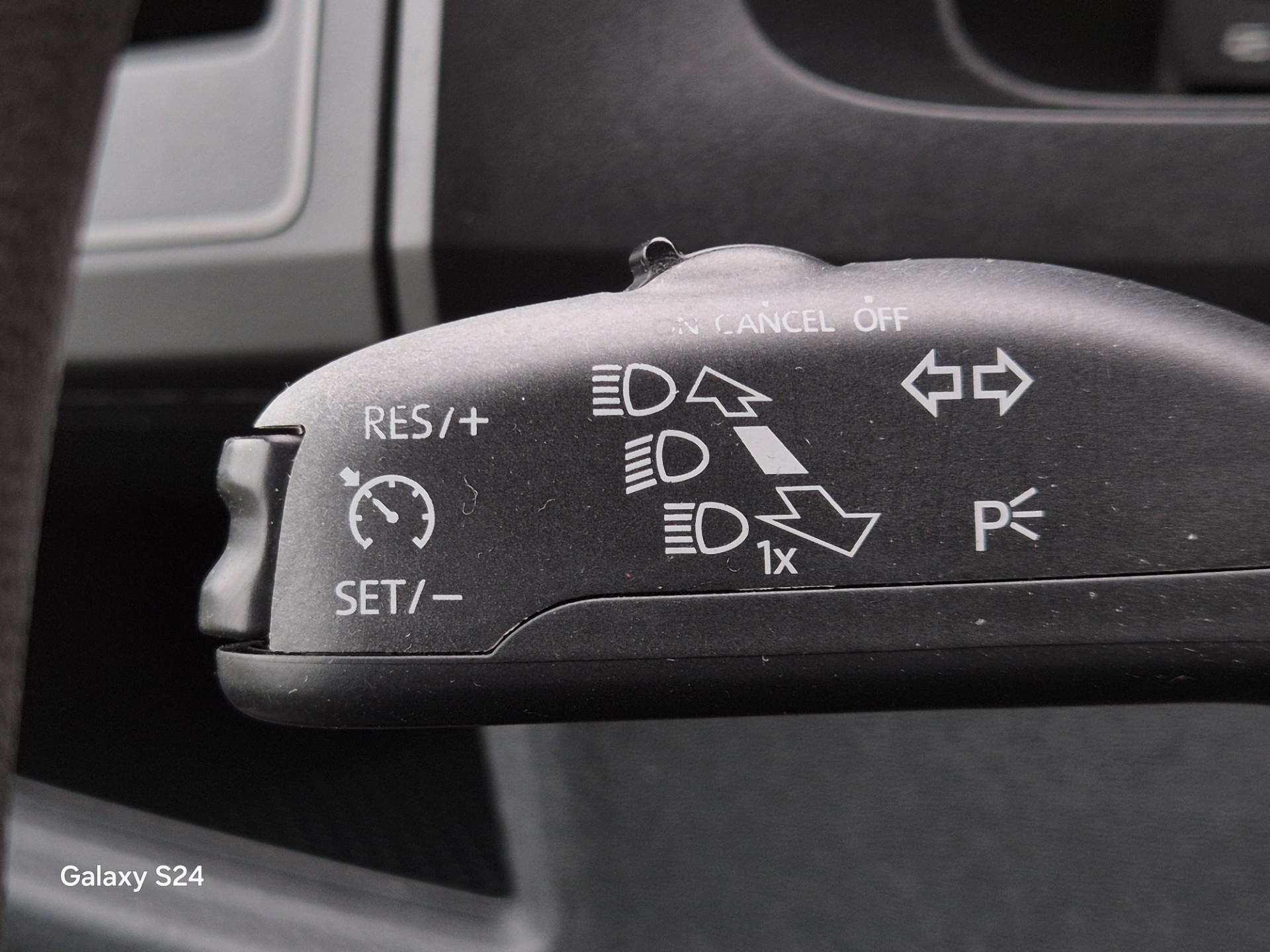 Volkswagen Transporter Multivan, 9 Persoons 2.0 TDI L2H1 Comfortline 48325859-24.jpg | Auto Centrum Bommelerwaard (A.C.B.) BV