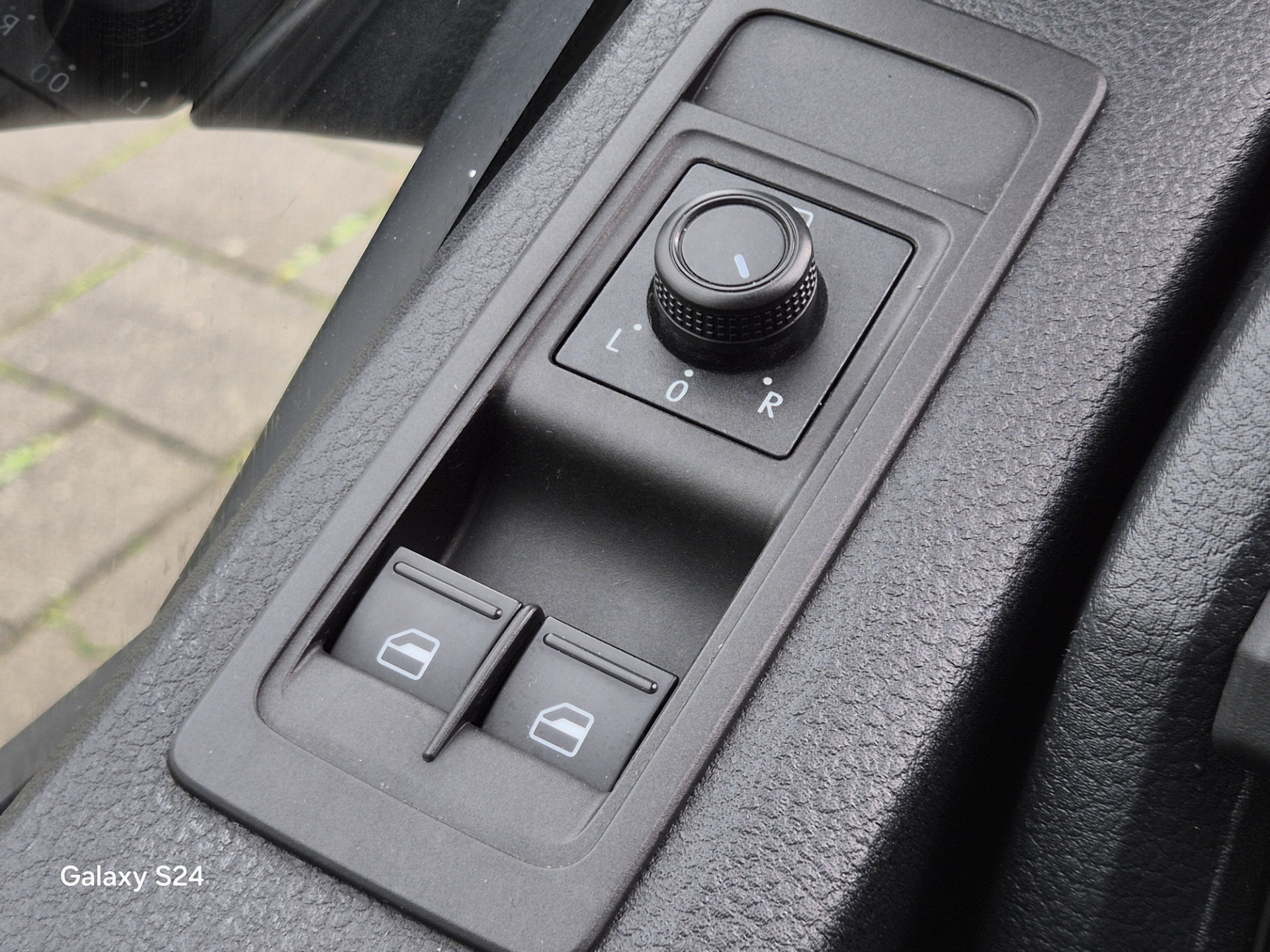 Volkswagen Transporter Multivan, 9 Persoons 2.0 TDI L2H1 Comfortline 48325859-25.jpg | Auto Centrum Bommelerwaard (A.C.B.) BV