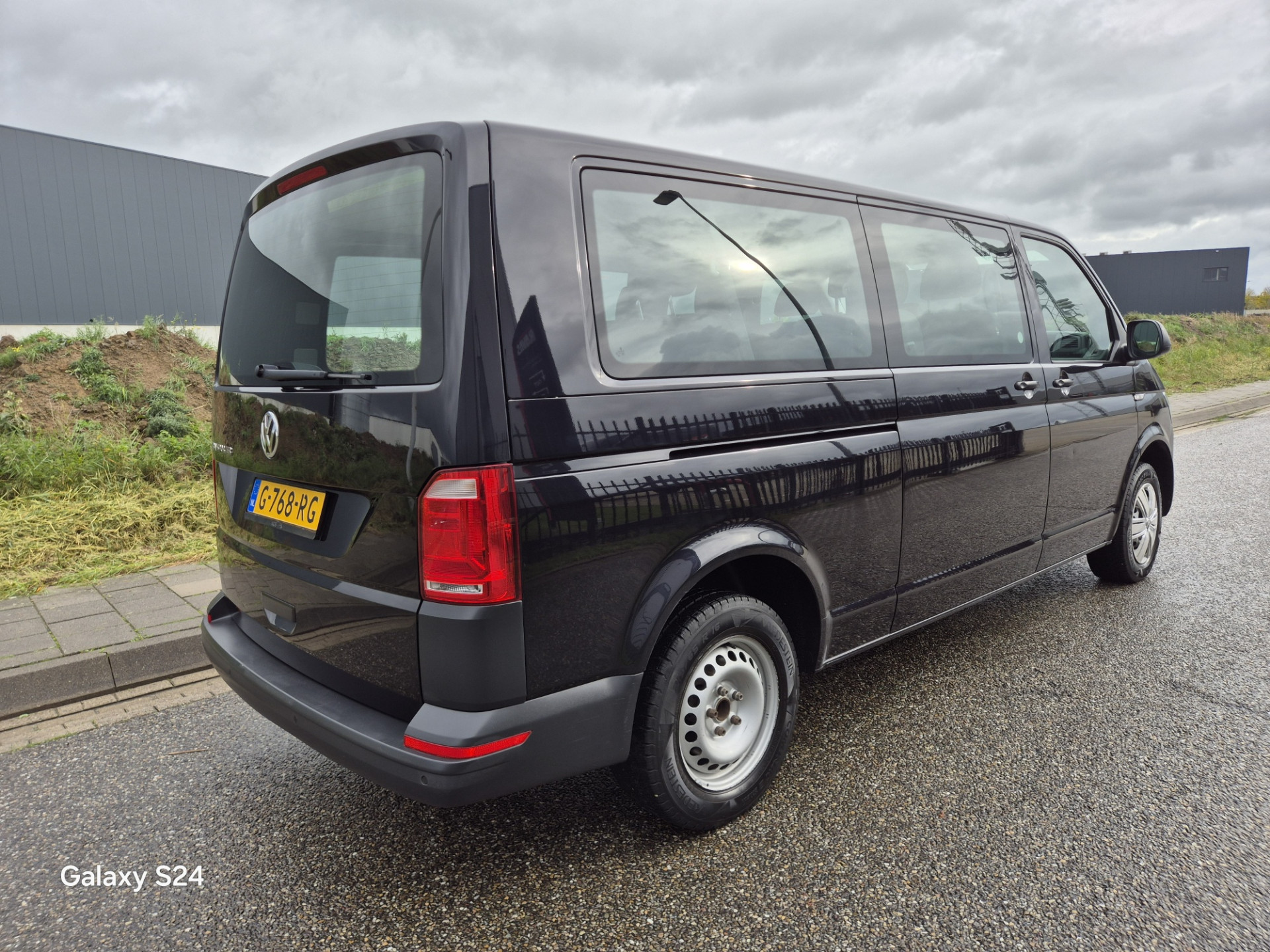 Volkswagen Transporter Multivan, 9 Persoons 2.0 TDI L2H1 Comfortline 48325859-34.jpg | Auto Centrum Bommelerwaard (A.C.B.) BV