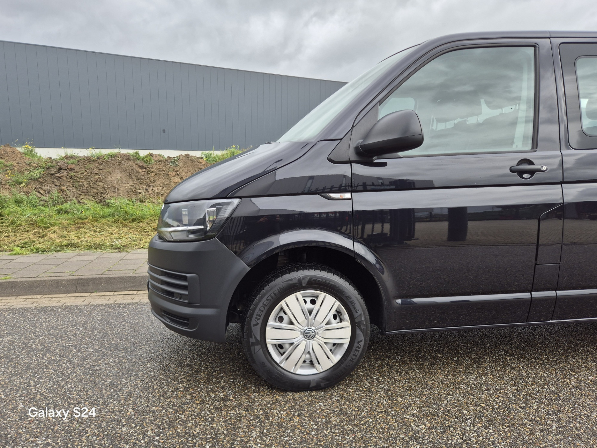 Volkswagen Transporter Multivan, 9 Persoons 2.0 TDI L2H1 Comfortline 48325859-5.jpg | Auto Centrum Bommelerwaard (A.C.B.) BV