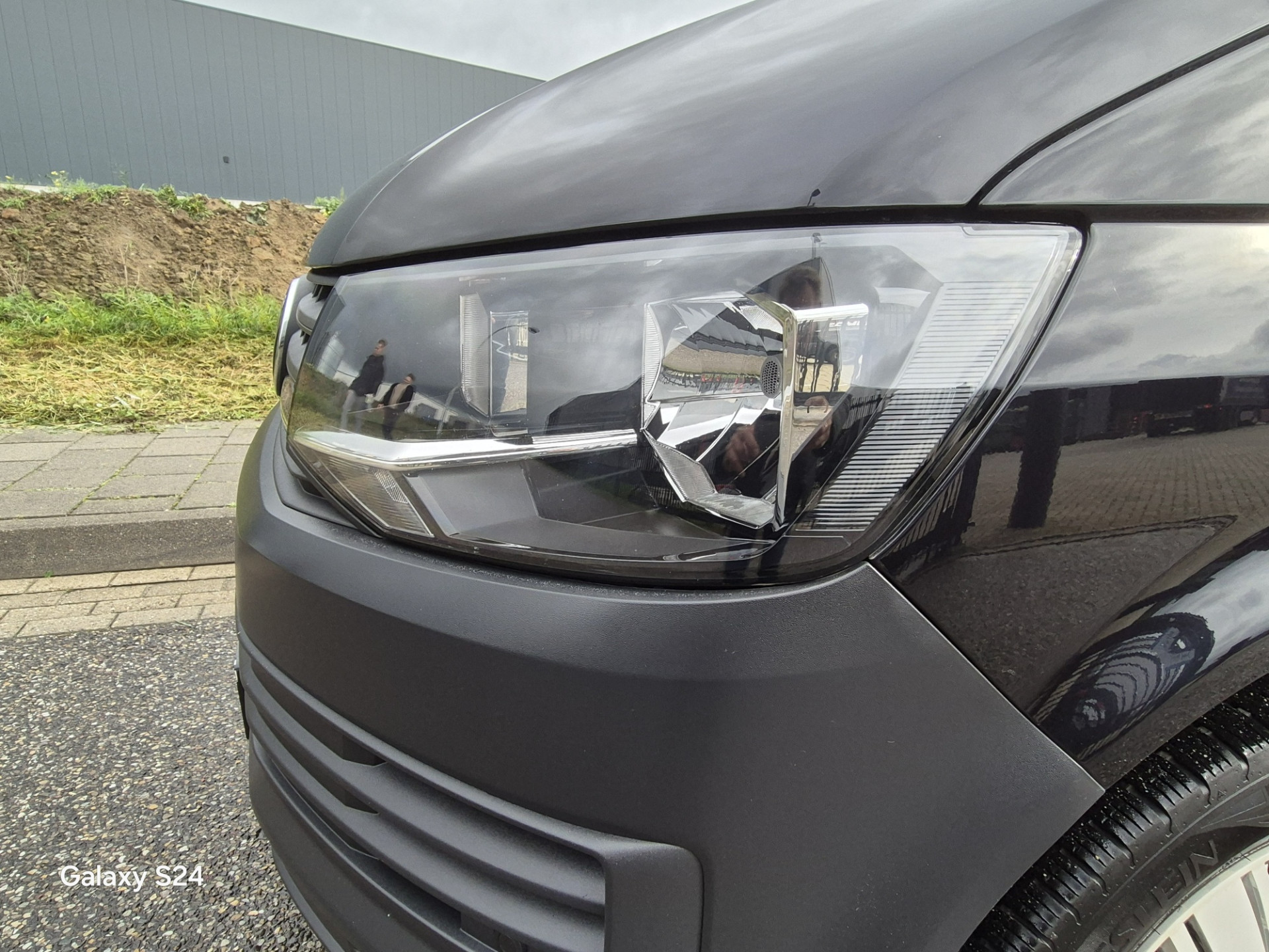 Volkswagen Transporter Multivan, 9 Persoons 2.0 TDI L2H1 Comfortline 48325859-6.jpg | Auto Centrum Bommelerwaard (A.C.B.) BV