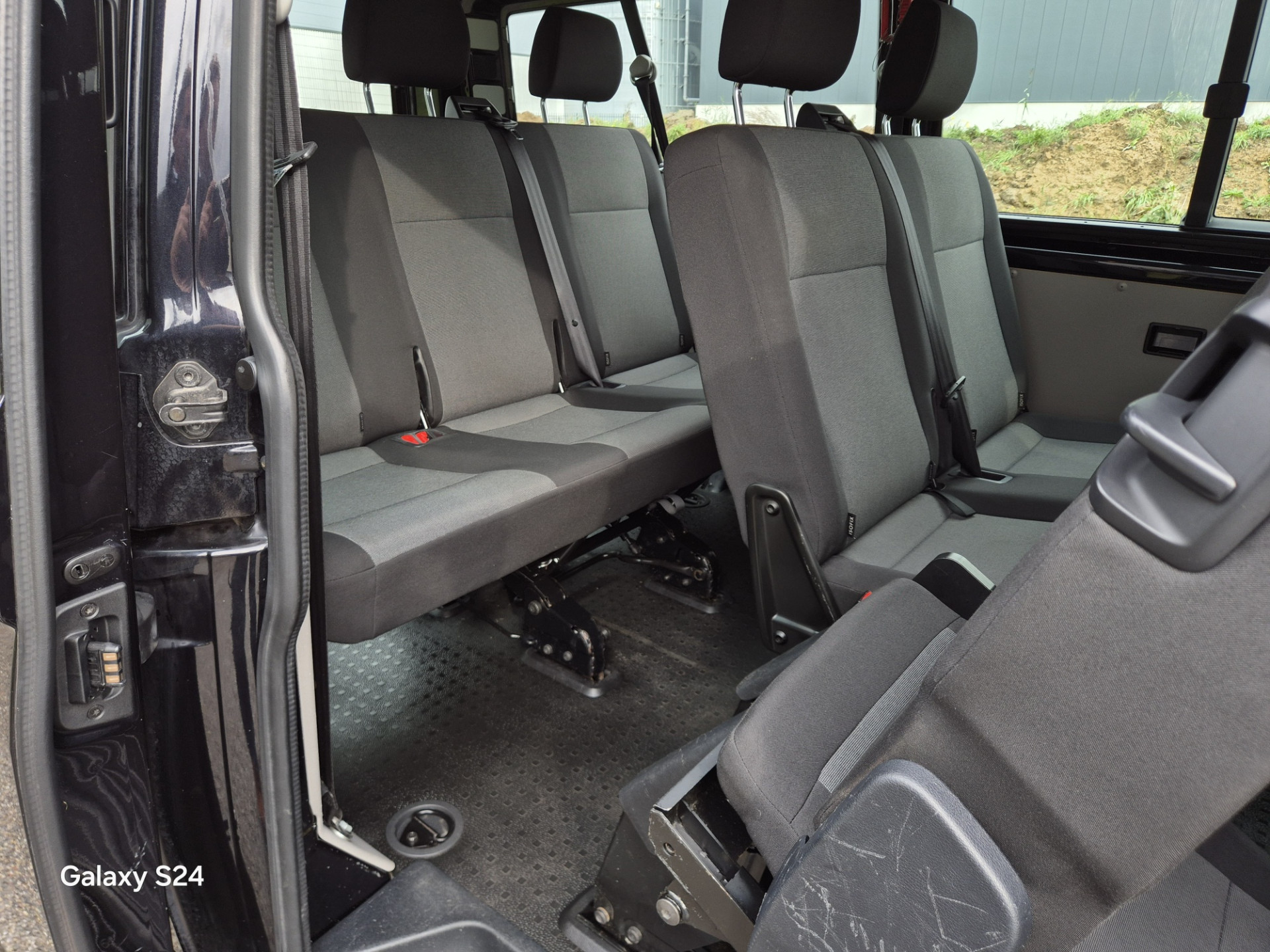 Volkswagen Transporter Multivan, 9 Persoons 2.0 TDI L2H1 Comfortline 48325859-7.jpg | Auto Centrum Bommelerwaard (A.C.B.) BV