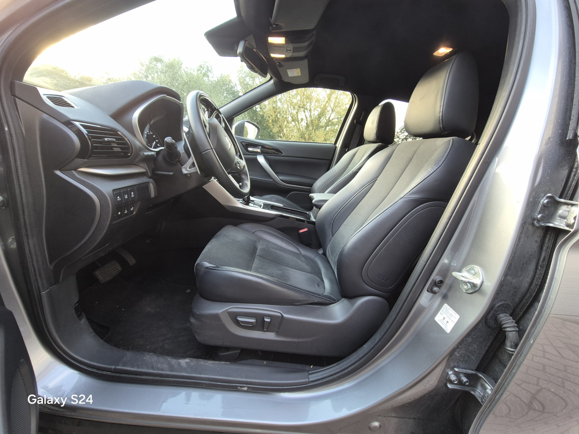 Mitsubishi Eclipse Cross 2.4 PHEV Executive 48611301-11.jpg | Auto Centrum Bommelerwaard (A.C.B.) BV