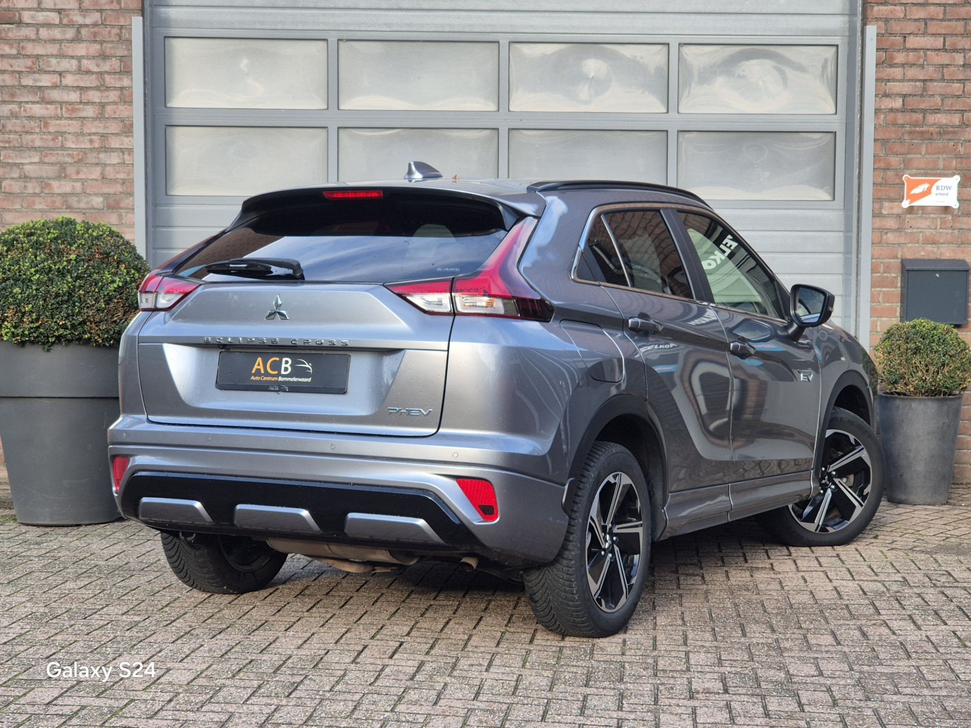 Mitsubishi Eclipse Cross 2.4 PHEV Executive 48611301-2.jpg | Auto Centrum Bommelerwaard (A.C.B.) BV