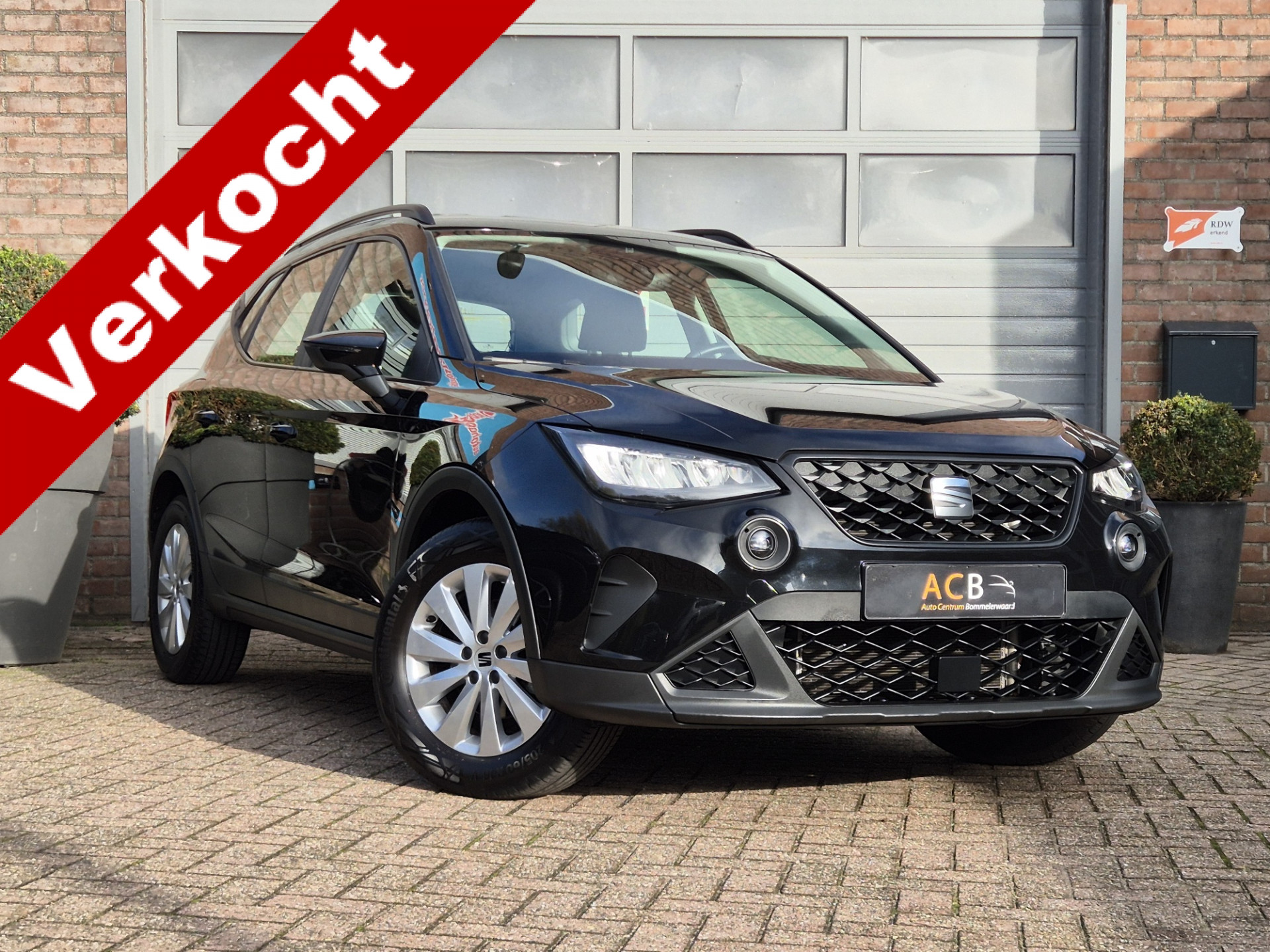 SEAT Arona 1.0 TSI Style 49034094-0.jpg | Auto Centrum Bommelerwaard (A.C.B.) BV