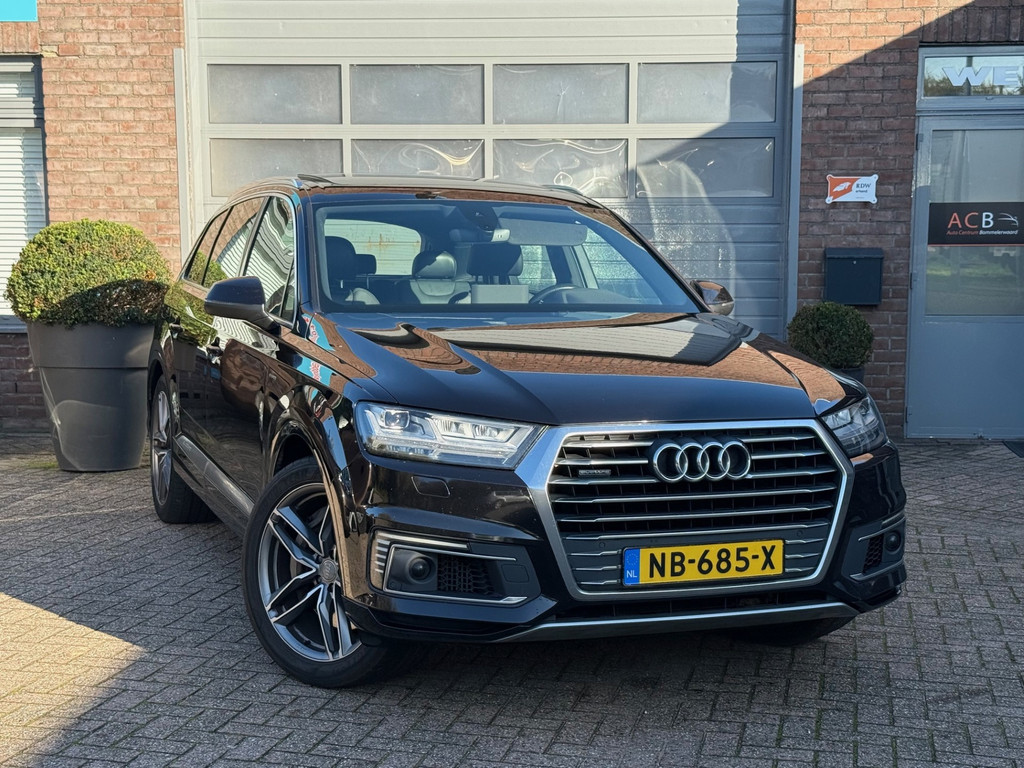 Audi Q7 3.0 TDI Hybride e-tron quattro Sport 49082736-0.jpg | Auto Centrum Bommelerwaard (A.C.B.) BV