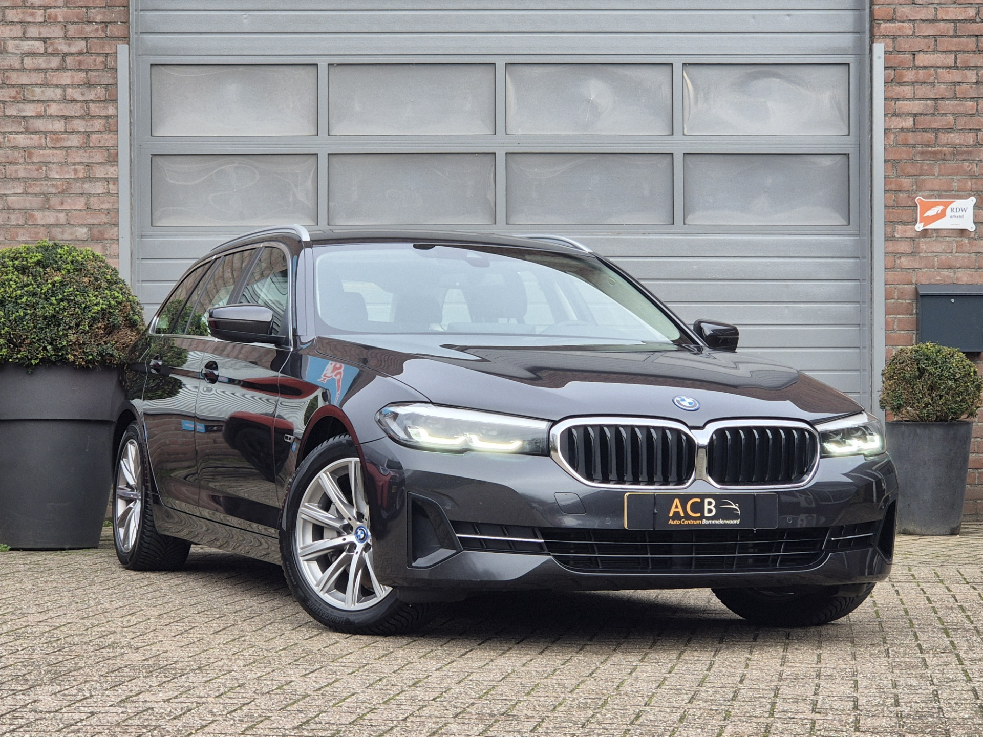 BMW 5 Serie Touring 530e Business E plus Hybrid. 49882151-0.jpg | Auto Centrum Bommelerwaard (A.C.B.) BV