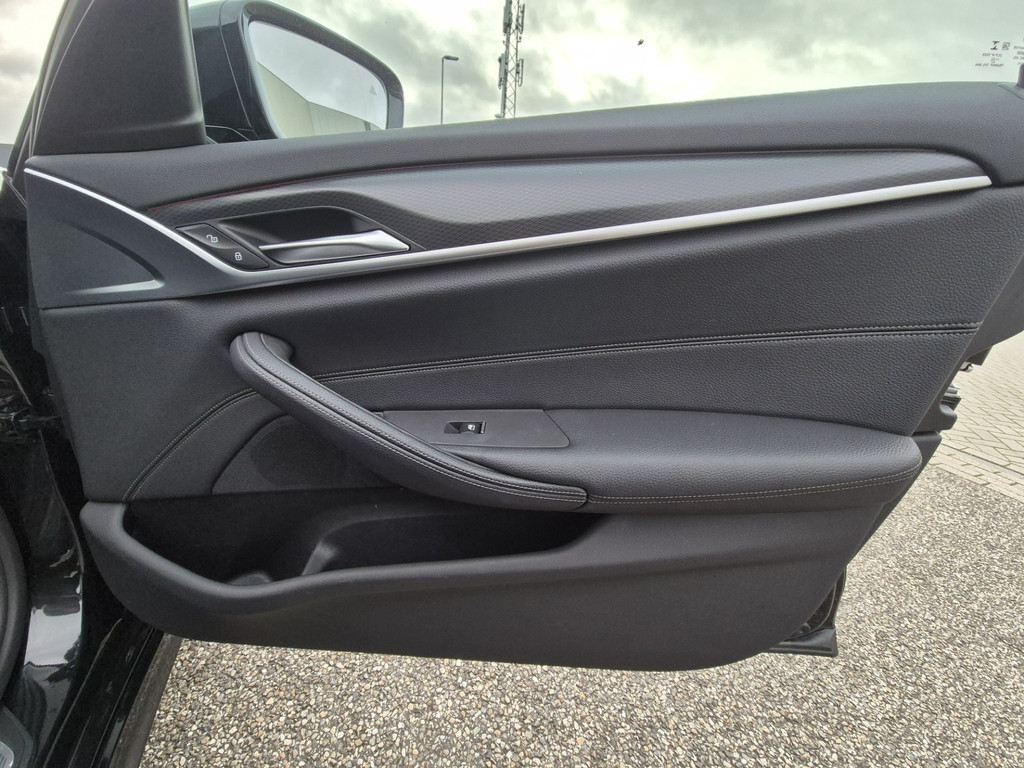 BMW 5 Serie 530 e M-Sport Hybride Schuifdak, Leder 49926831-40.jpg | Auto Centrum Bommelerwaard (A.C.B.) BV