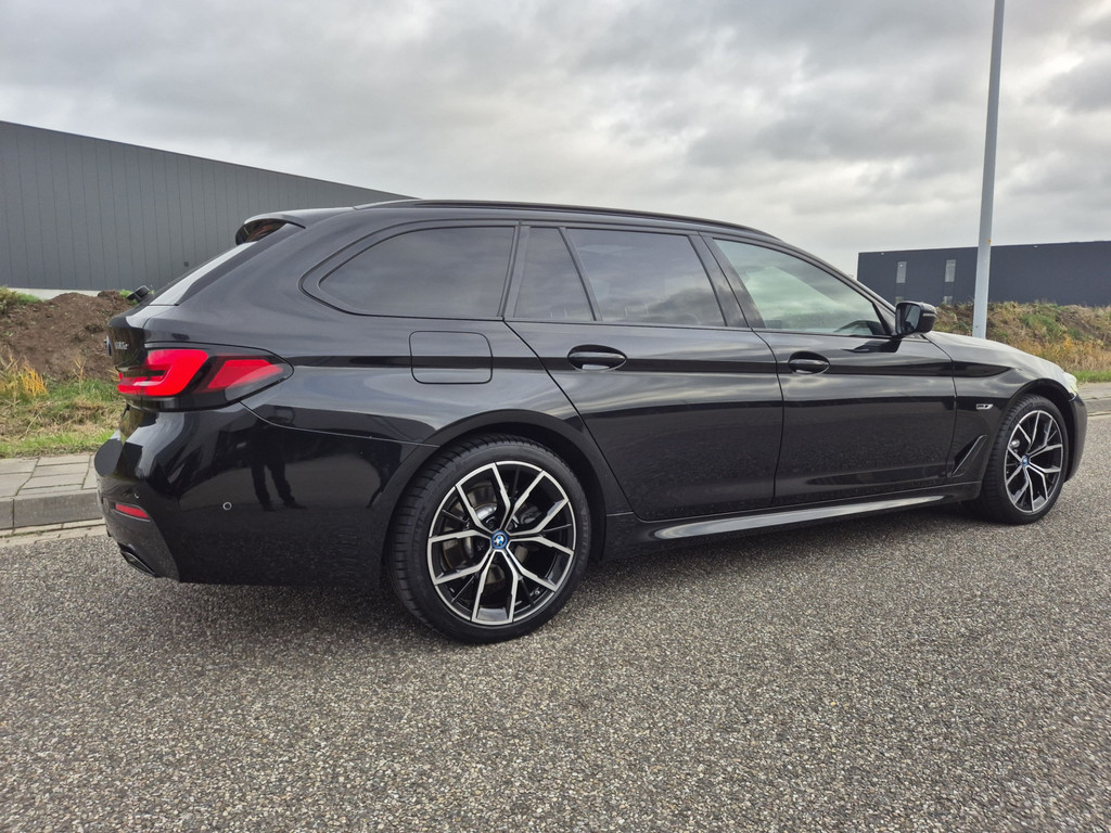BMW 5 Serie 530 e M-Sport Hybride Schuifdak, Leder 49926831-44.jpg | Auto Centrum Bommelerwaard (A.C.B.) BV
