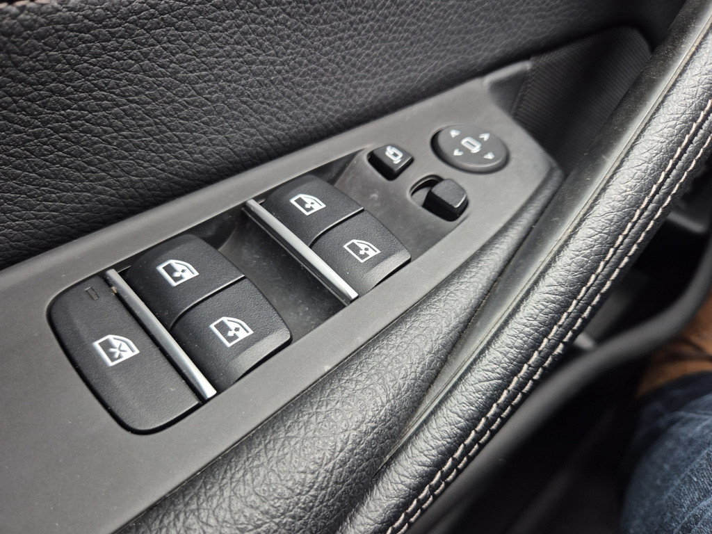 BMW 5 Serie 530 e M-Sport Hybride Schuifdak, Leder 49926831-60.jpg | Auto Centrum Bommelerwaard (A.C.B.) BV