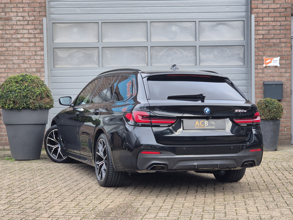 BMW 5 Serie 530 e M-Sport Hybride Schuifdak, Leder 49926831-7.jpg | Auto Centrum Bommelerwaard (A.C.B.) BV
