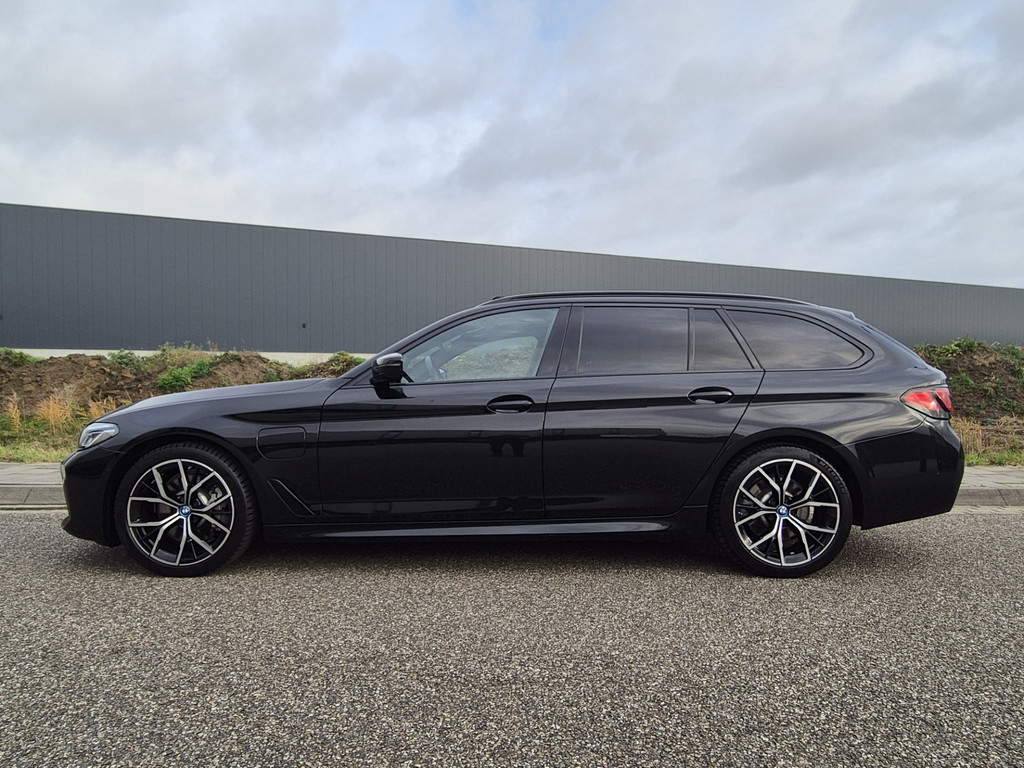 BMW 5 Serie 530 e M-Sport Hybride Schuifdak, Leder 49926831-9.jpg | Auto Centrum Bommelerwaard (A.C.B.) BV