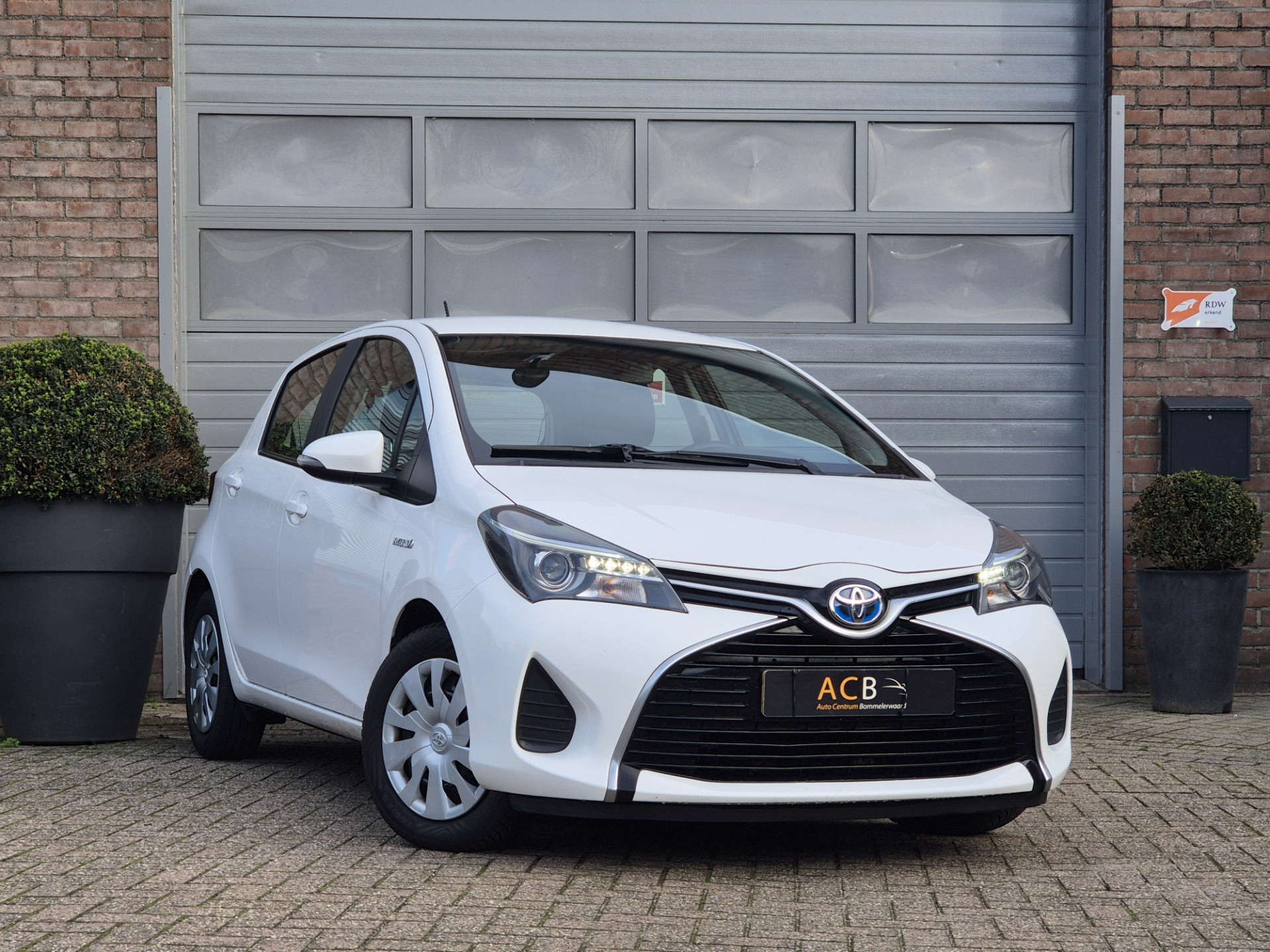Toyota Yaris 1.5 Hybrid Aspiration 49955667-0.jpg | Auto Centrum Bommelerwaard (A.C.B.) BV