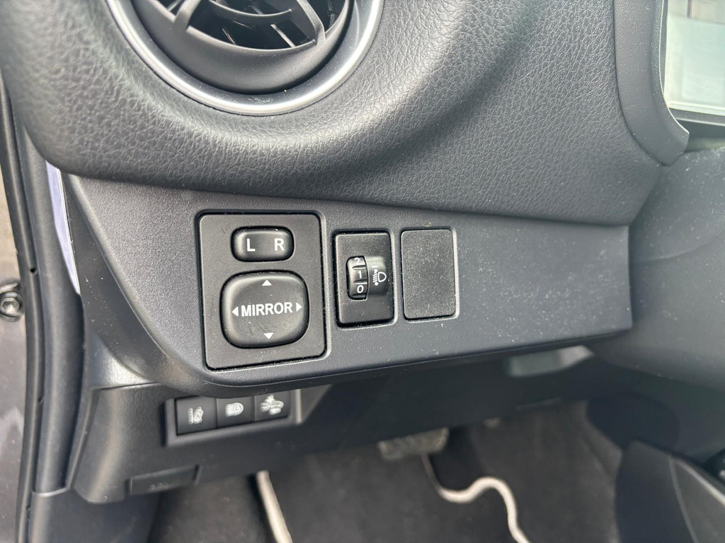 Toyota Yaris 1.5 Hybrid Y20 52885494-19.jpg | Auto Centrum Bommelerwaard (A.C.B.) BV