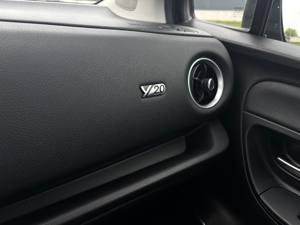 Toyota Yaris 1.5 Hybrid Y20 52885494-26.jpg | Auto Centrum Bommelerwaard (A.C.B.) BV