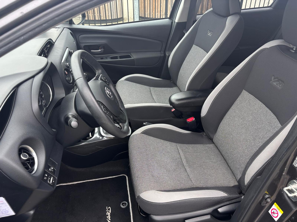 Toyota Yaris 1.5 Hybrid Y20 52885494-27.jpg | Auto Centrum Bommelerwaard (A.C.B.) BV