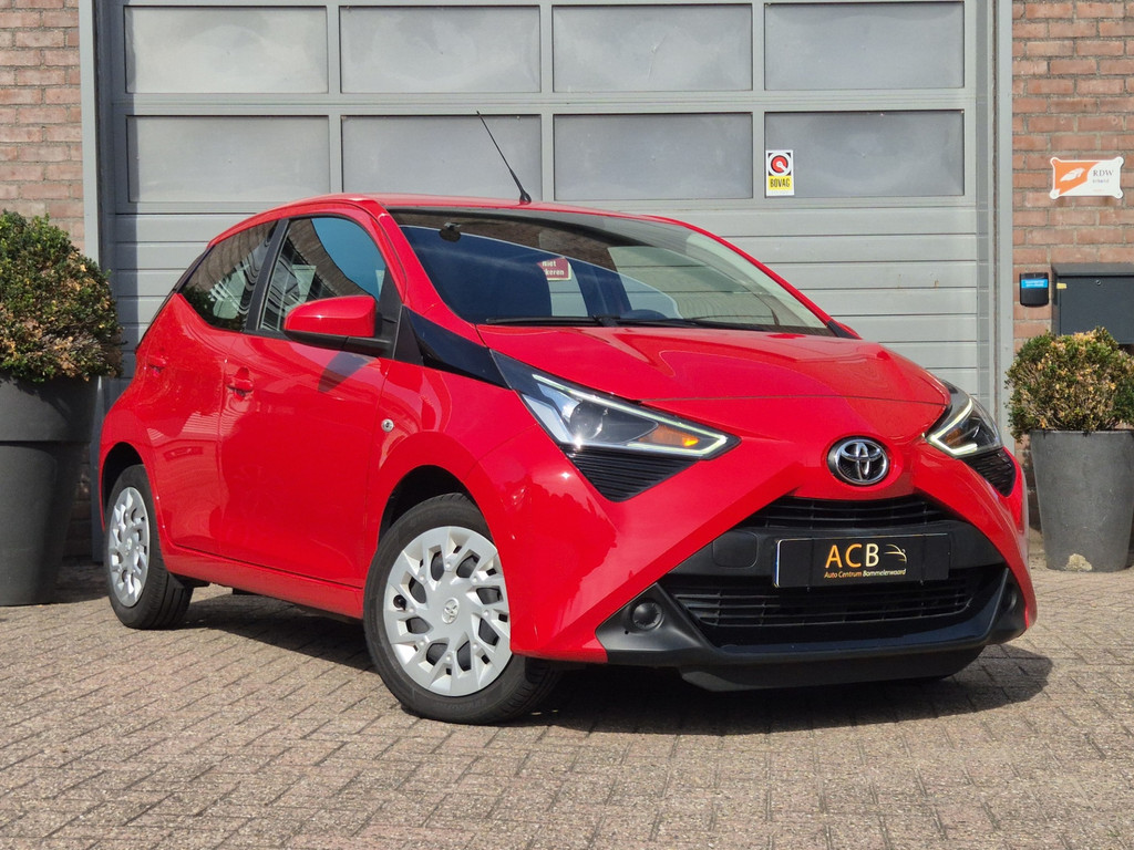 Toyota Aygo 1.0 VVT-i x-play 56255689-0.jpg | Auto Centrum Bommelerwaard (A.C.B.) BV