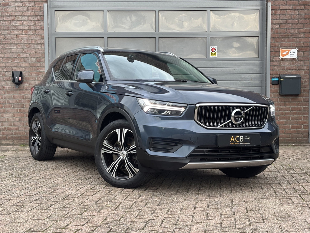 Volvo XC40 1.5 T4 Recharge Trekhaak Panoramadak Leder 57568613-0.jpg | Auto Centrum Bommelerwaard (A.C.B.) BV